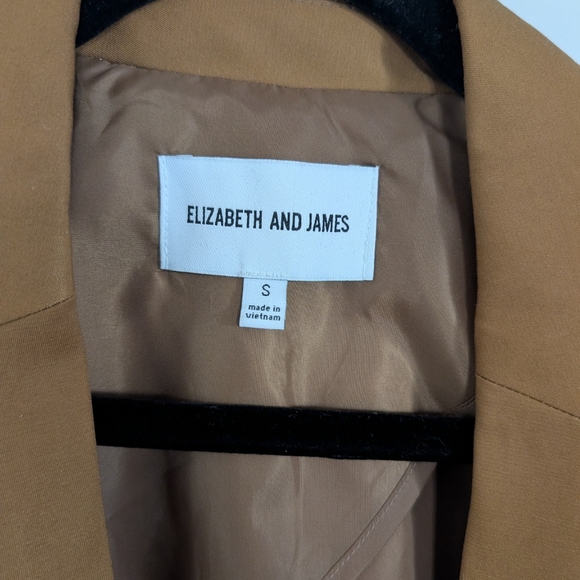 Elizabeth and James Camel Two-Piece Pantsuit - Picture 3 of 8